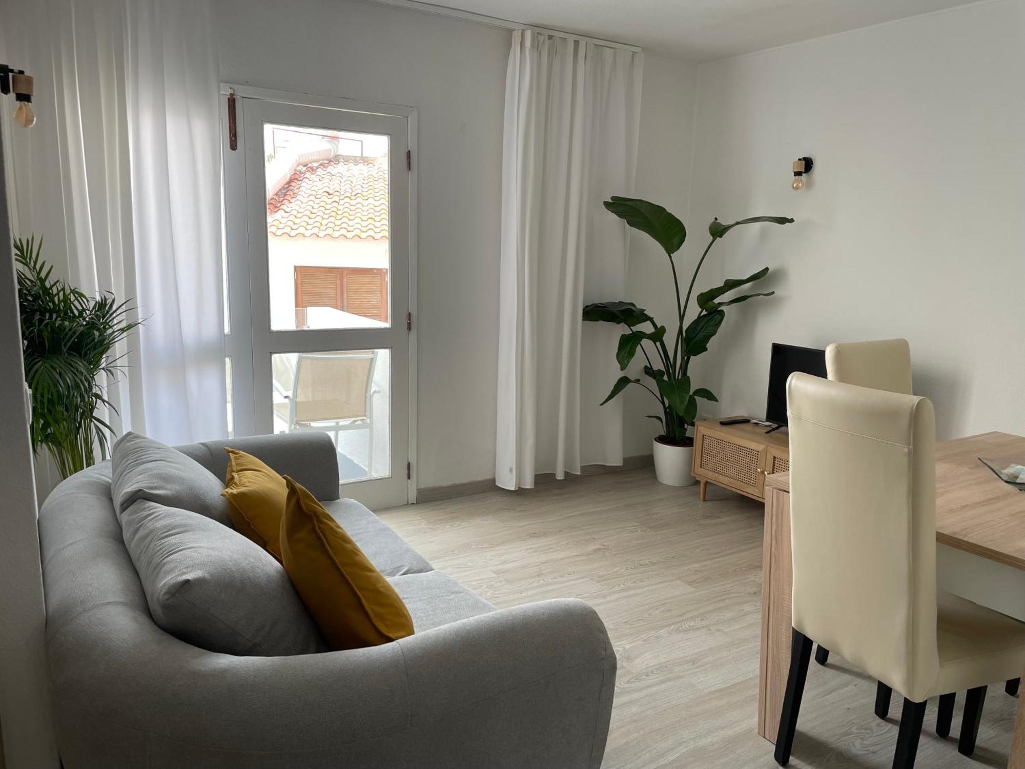 New! Apartment 50 Meters From The Beach Карвоейру Экстерьер фото